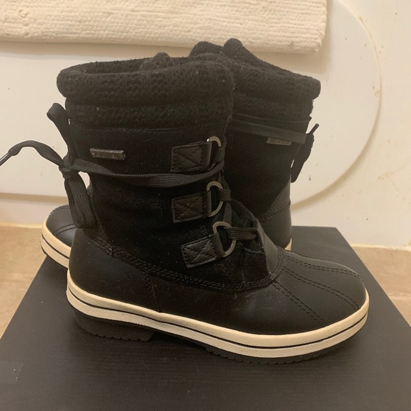 London Fog winter boots - Picture 2 of 4